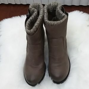 CHARLOTTE RUSSE BOOTS BROWN SZ. 8 FREYA STYLE
